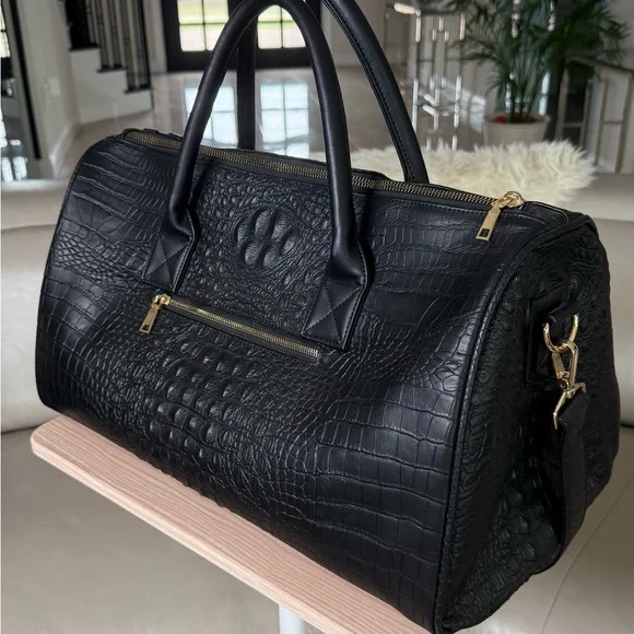 Luxurious Black Crocodile-Embossed Men's Duffel Bag Set - Picture 8 of 15
